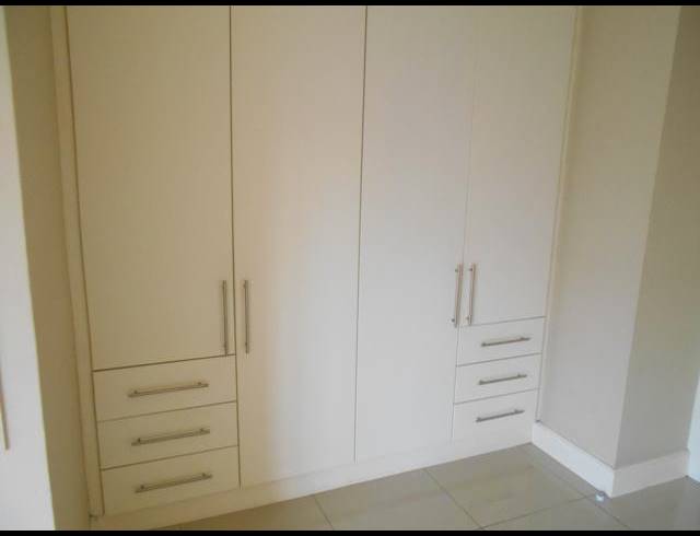 2 BEDROOM APARTMENT TO LET IN POINT WATERFRONT